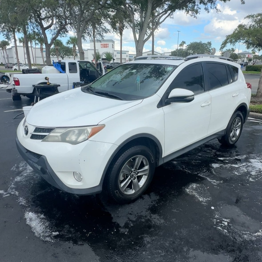 White Toyota RAV4 after receiving Delight Complete Detail Package